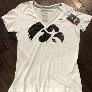 Nike Iowa Hawkeyes Womens Slim Fit V-Neck Shirt XL